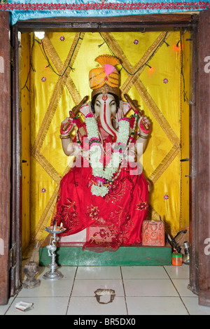 Zanzibar, Tanzanie. Culte de Ganesh à Shree Shiv Shakti Mandir Temple Hindou à Stone Town. Banque D'Images