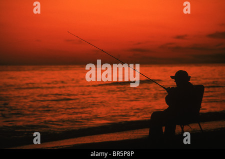 Au coucher du soleil, pêche Banque D'Images