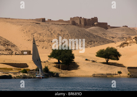 Felouque sur le Nil à Assouan en Egypte Banque D'Images