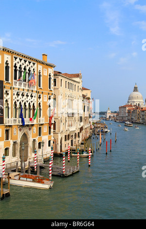 Palazzo Cavalli Franchetti et Repugnante-Curtis sur le Canale Grande, le Grand Canal de Venise, Italie Banque D'Images