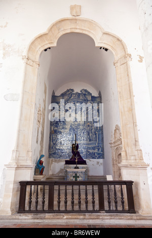 Santo Agostinho da Graça church dans la ville de Santarém, au Portugal. 14ème/15ème siècle Ordres mendiants/architecture gothique flamboyante. Banque D'Images