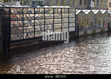 L'arrière du marché aux fleurs d'Amsterdam, Amsterdam, Pays-Bas Banque D'Images