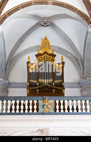 Pipe Organ in Misericordia church dans la ville de Santarém, au Portugal. La fin du 16ème siècle l'architecture de la Renaissance. Banque D'Images