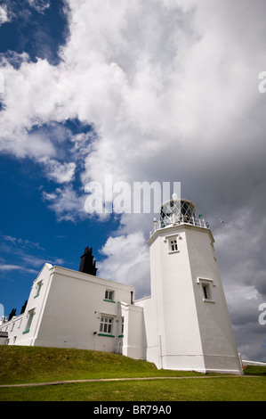 Le Lézard phare sur le cap Lizard en Cornouailles, Angleterre, RU Banque D'Images