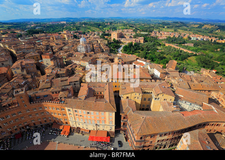 La Piazza del Campo de Sienne et des bâtiments de la ville de la Torre del Mangia tower Banque D'Images
