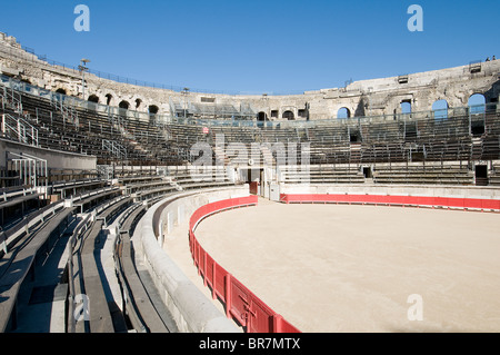 L'arène romaine. Nîmes, Languedoc-Roussillon, France Banque D'Images