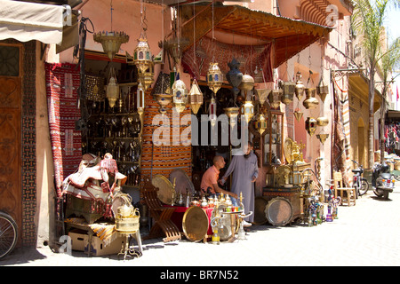 Stand au marché du Souk, Marrakech, Maroc Banque D'Images