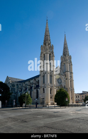 L'église Saint Baudile. Nîmes, Languedoc-Roussillon, France Banque D'Images