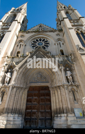 L'église Saint Baudile Nîmes, Languedoc-Roussillon, France Banque D'Images