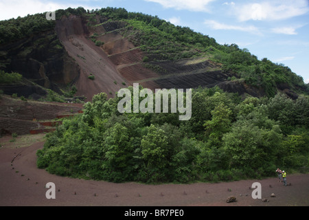 Ouvrir la Zone Volcanique Croscat volcan Parc National près de Olot dans La Haute Garrotxa Comarca Girona Province Catalogne Espagne Banque D'Images