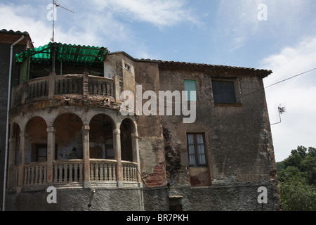 Tourelle de mur médiéval Tour Santa Pau dans la Zone Volcanique National Park près de Olot dans La Haute Garrotxa Catalogne Espagne Banque D'Images