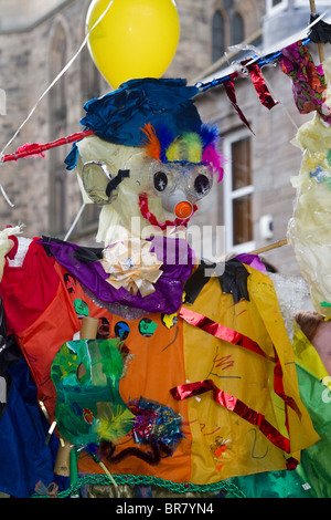 Les gens de la région de Perths célébrations 800   défilé pour célébrer la salle de concert de Perth's 5e anniversaire  Perthshire, Écosse, Royaume-Uni Banque D'Images