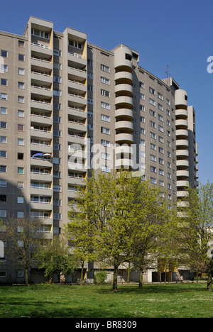 Gropiusstadt, Gropius Ville, immeuble de 18 étages de Walter Gropius, de la colonisation, Berlin, Allemagne, Europe. Banque D'Images