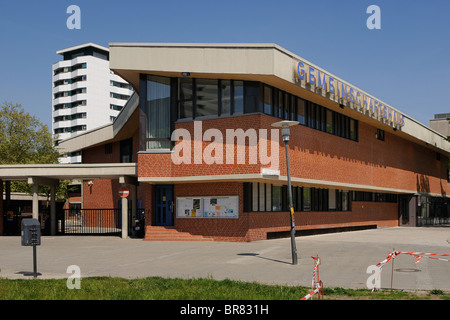 Gropiusstadt, Gropius Ville, conçu par Walter Gropius, ville satellite avec 18 000 foyers, grandes housing estate, Berlin, Allemagne. Banque D'Images