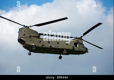 Boeing CH-47 Chinook, bi-moteur du rotor en tandem hélicoptère gros porteur Banque D'Images