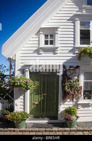 Vieux Stavanger (Gamle Stavanger) montent à bord blanc des maisons, la Norvège Banque D'Images