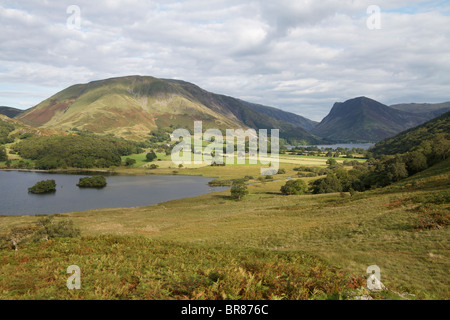 Crummock Water et Buttermere Lake dans le Lake District, Cumbria, Angleterre Banque D'Images