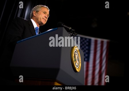 Le président Bush assiste à une nouvelle levée de fonds républicain du New Jersey Banque D'Images