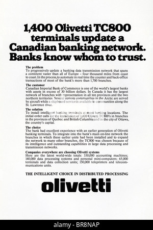 Publicité en noir et blanc pour le réseau bancaire canadien Olivetti vers 1978 dans le magazine américain Banque D'Images