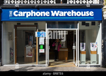 The Carphone Warehouse Store dans le centre-ville de Chester, Cheshire, Angleterre, RU Banque D'Images