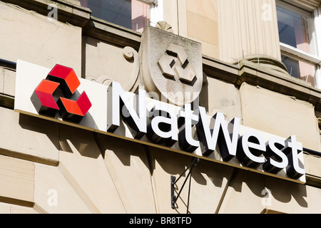 La banque NatWest dans le centre-ville de Chester, Cheshire, Angleterre, RU Banque D'Images