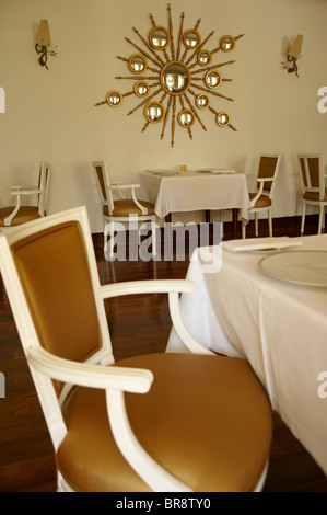 Vue de l'intérieur de l'hôtel Quinta das Lágrimas's restaurant Arcadas da Capela coin repas, Coimbra, Portugal Banque D'Images