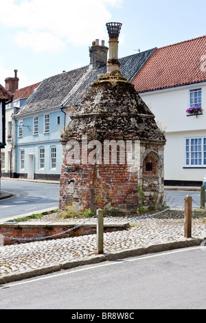 La cité médiévale, la pompe peu de Walsingham, Norfolk Banque D'Images