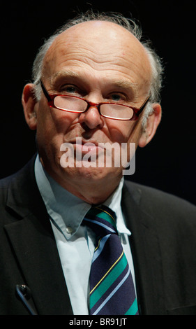 VINCE CABLE DÉPUTÉ SECRÉTAIRE D'ÉTAT À L'ENTREPRISE 18 septembre 2010 L'ACC LIVERPOOL ANGLETERRE Banque D'Images