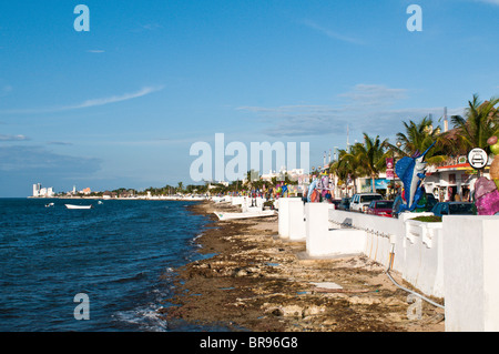 Mexique, Cozumel. Décorations sur la rue principale de bord de mer de Malecon, San Miguel, Isla Cozumel, île de Cozumel. Banque D'Images