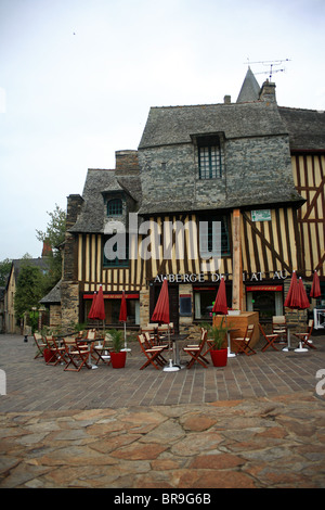 Café / restaurant Auberge du chateau, Rue d'en bas, Vitré, Ille et Vilaine, Bretagne, Bretagne, France Banque D'Images