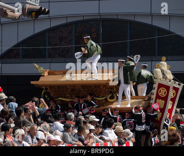 Une scène de la 2010 Kishiwada Danjiri Matsuri Festival à Kishiwada, Osaka Prefecture, Japan. Banque D'Images