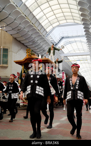 Une scène de la 2010 Kishiwada Danjiri Matsuri Festival à Kishiwada, Osaka Prefecture, Japan. Banque D'Images