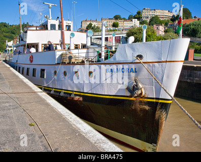 MV Balmoral en le Brunel se bloque à l'entrée de port flottant de Bristol Banque D'Images