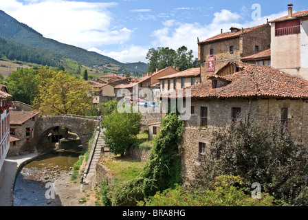 Village de Potes, Cantabrie, Espagne. Banque D'Images