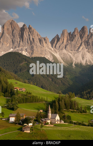 Santa Maddalena, Funes Valley (Villnoss), Dolomites, Trentin-Haut-Adige, le Tyrol du Sud, Italie, Europe Banque D'Images