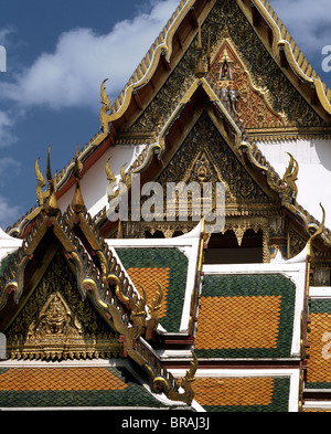 Détail de toit, Wat Suthat, Bangkok, Thaïlande, Asie du Sud-Est, Asie Banque D'Images