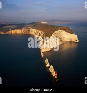 L'image aérienne de l'aiguille, de l'Alun Bay, île de Wight, Royaume-Uni Banque D'Images