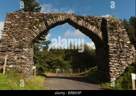 L'Hafod Arch, construit par Thomas Johnes pour célébrer le jubilé du roi George III en 1810. Cwmystwyth Ceredigion Pays de Galles UK Banque D'Images