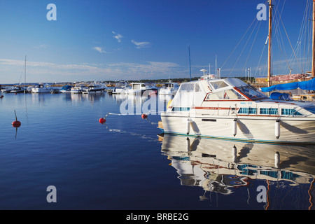 Yachts dans le port de Pirita, Tallinn, Estonie, Pays Baltes Banque D'Images