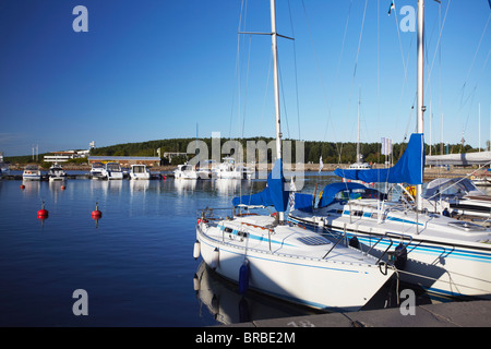 Yachts dans le port de Pirita, Tallinn, Estonie, Pays Baltes Banque D'Images