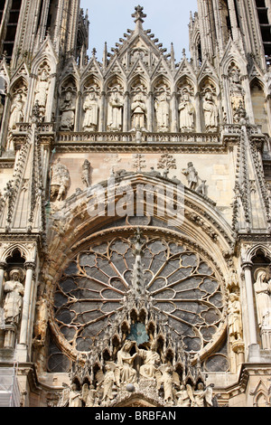 Avant de l'ouest de la cathédrale de Reims, l'UNESCO World Heritage Site, Reims, Marne, France Banque D'Images