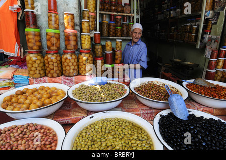 Stand d'olive, Souk Médina, Marrakech, Maroc, Afrique du Nord Banque D'Images