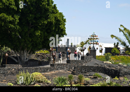 dh Cesar Manriques maison TARO DE TAHICHE LANZAROTE entrée à la maison Cesar Manrique abrite des jardins et une attraction touristique Banque D'Images