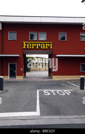 Entrée de l'usine Ferrari de Maranello MARANELLO MARANELLO ITALIE ITALIE ITALIE 07 Septembre 2010 Banque D'Images