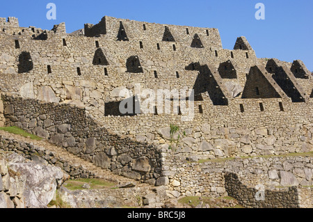 Maison en pierre Inca, sans toit, le Machu Picchu, le Pérou, Amérique du Sud Banque D'Images