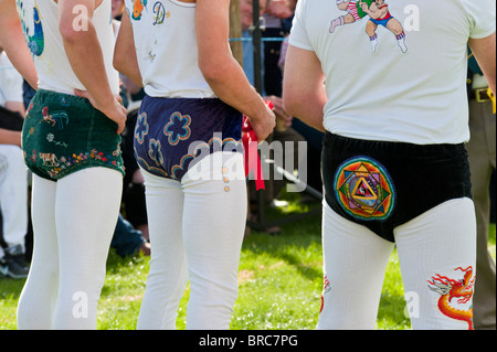 Les lutteurs de Cumbrie portant des costumes traditionnels à la Westmorland Show Banque D'Images