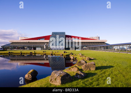 Leifur Eiriksson Air Terminal, l'aéroport international de Keflavik, Islande. Banque D'Images