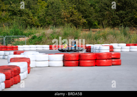 Adolescent en Go Kart Banque D'Images