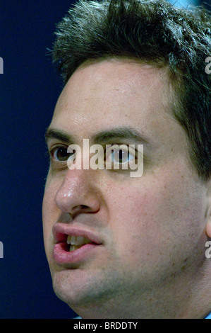 UK. Ed Miliband, député, leader du Parti du Travail Photo par Julio Etchart Banque D'Images