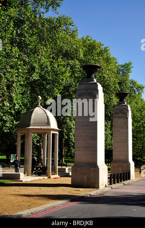 Les portes du Commonwealth War Memorial. Constitution Hill, City of Westminster, London, England, United Kingdom Banque D'Images